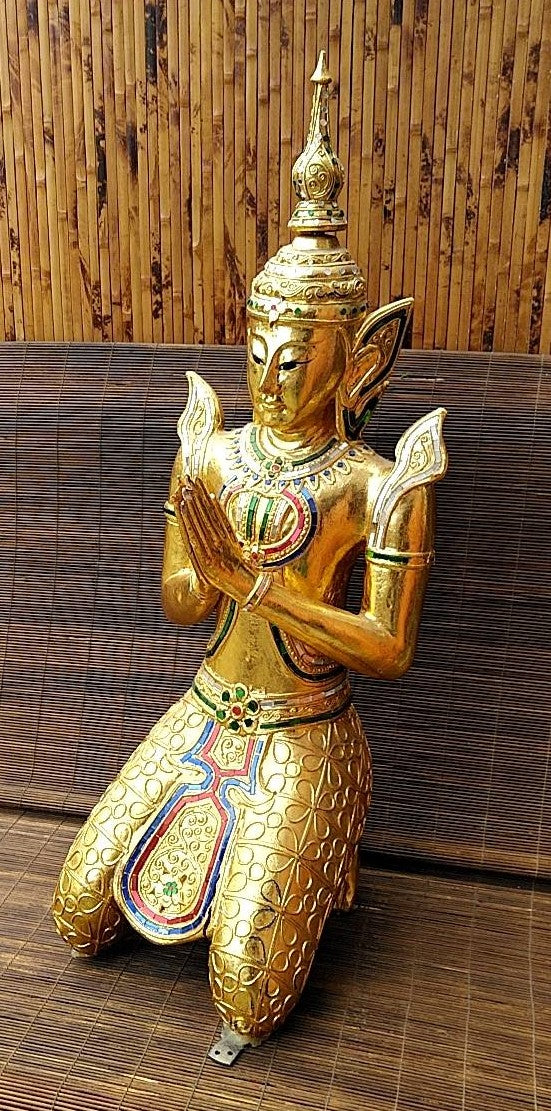 サワデイー人形 座版