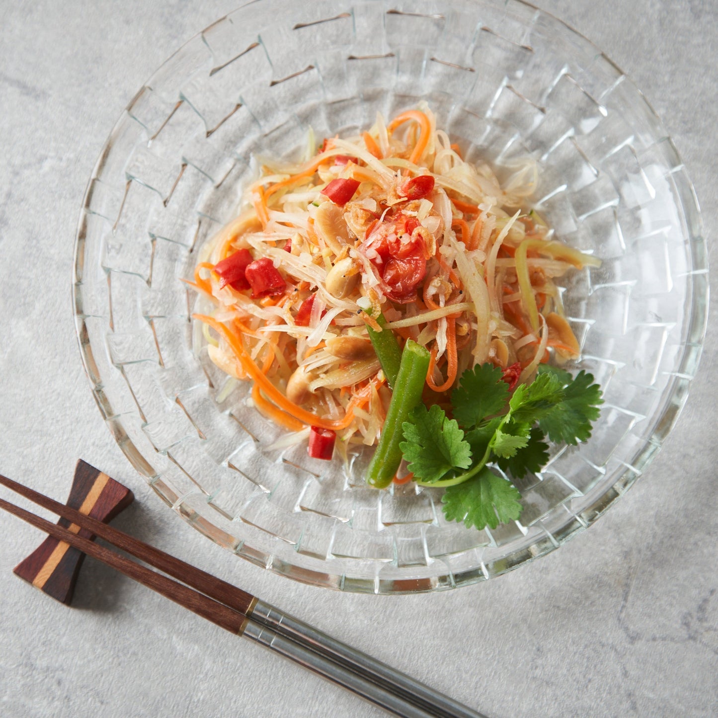 青パパイヤ(青パパイヤのサラダ用)1個