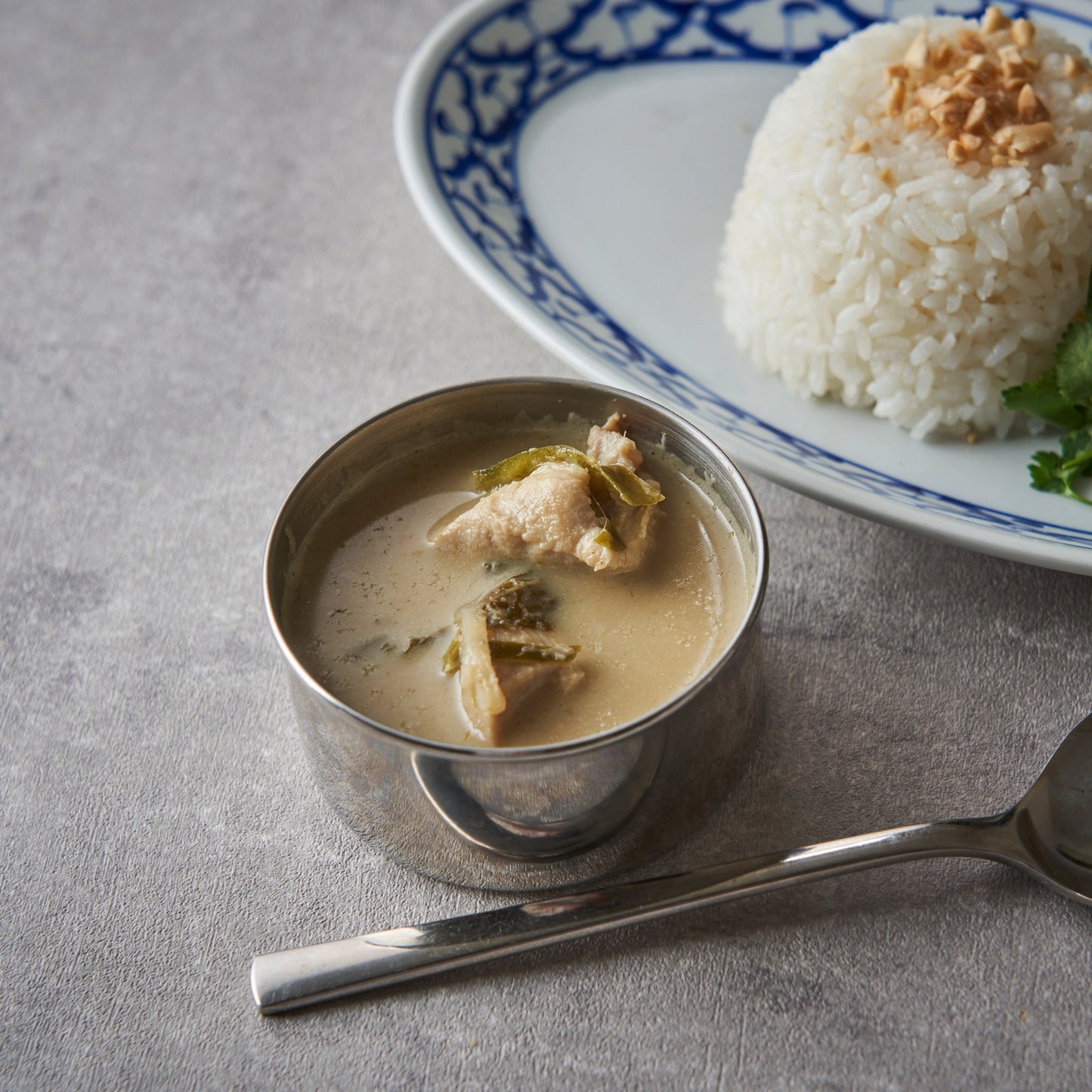 国産鶏むね肉のグリーンカレー